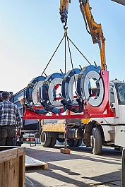 Погрузка гидравлических стыковых сварочных аппаратов для пэ труб Gas Fusion Red-1000